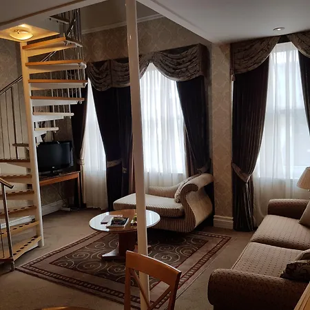 Quebecs Hotel Leeds (West Yorkshire)