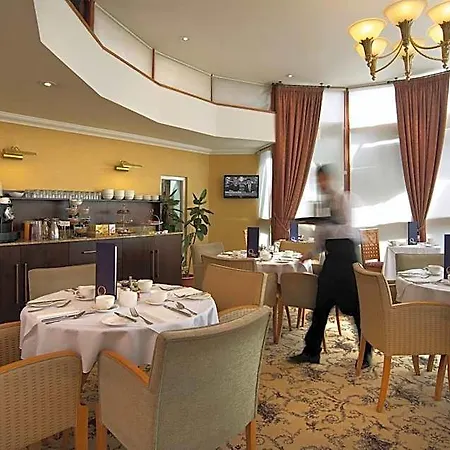 Quebecs 4* Leeds (West Yorkshire)