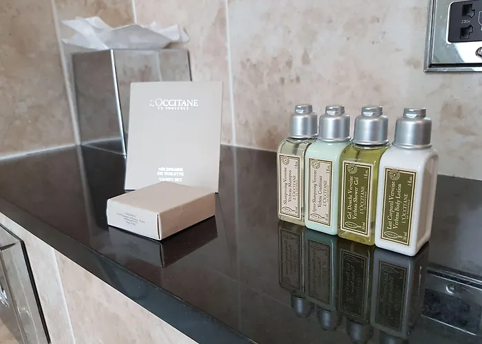 魁北克酒店 4* 利兹