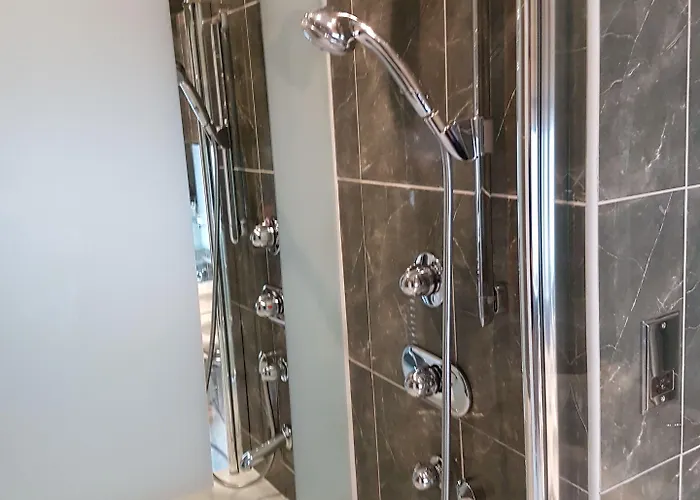 Quebecs Hotel Leeds (West Yorkshire)